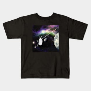 Voyager space probe. Galaxy. Stars. Aliens. Extraterrestrial encounter. Kids T-Shirt